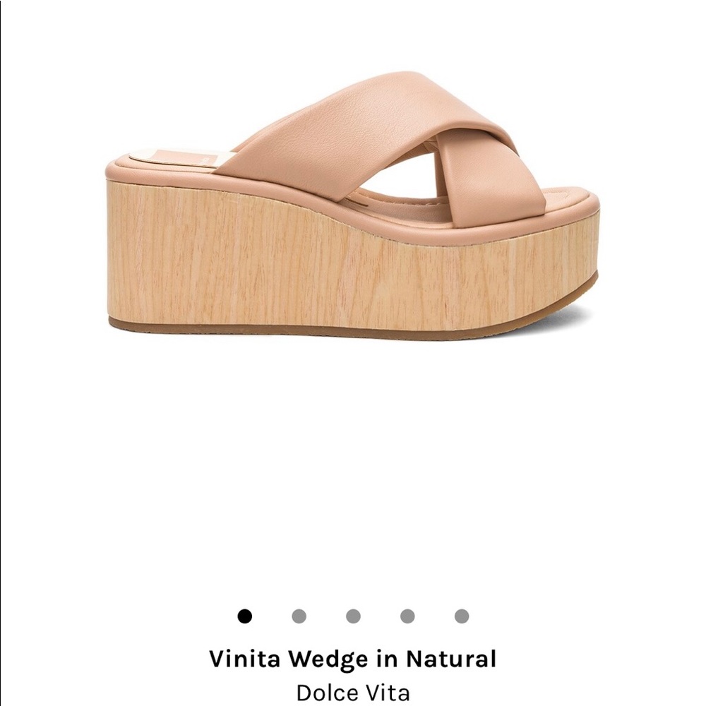 Dolce Vita Vinita Wedge Sandals in Natural